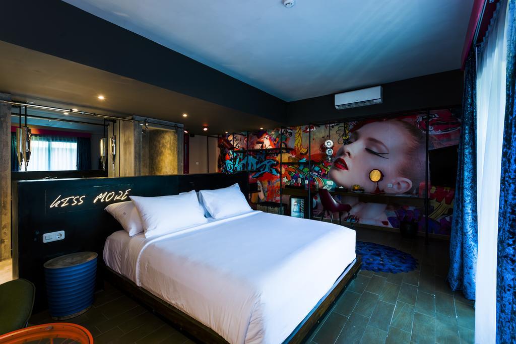 Viva Dash Hotel Seminyak Екстериор снимка