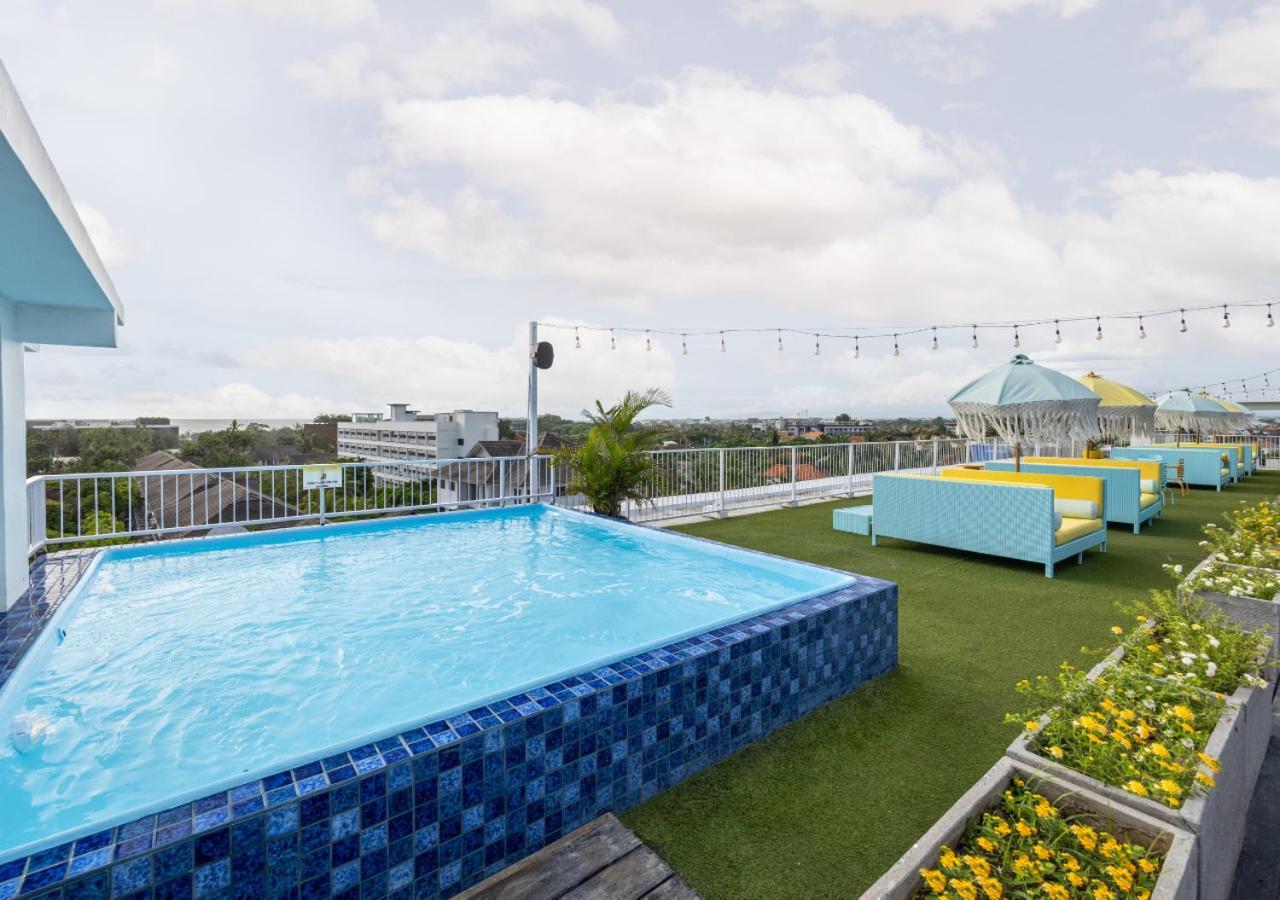Viva Dash Hotel Seminyak Екстериор снимка