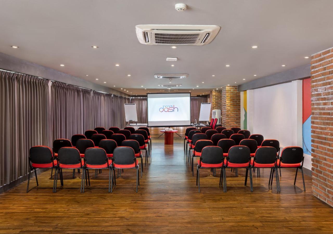 Viva Dash Hotel Seminyak Екстериор снимка