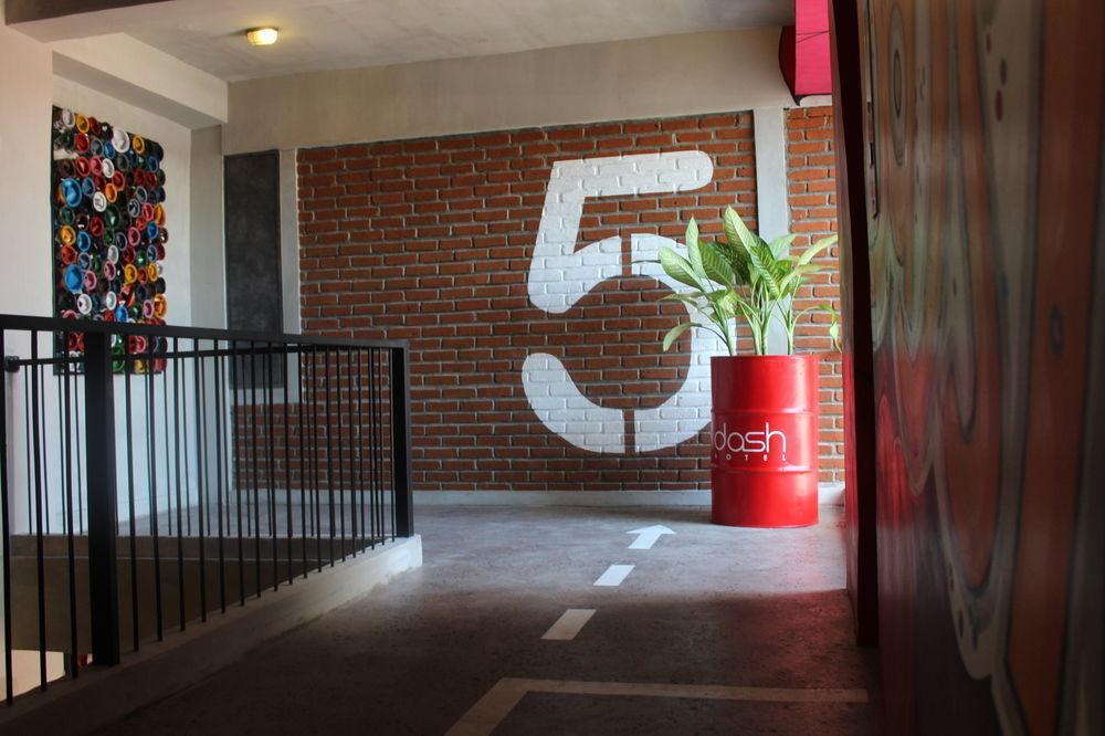 Viva Dash Hotel Seminyak Екстериор снимка