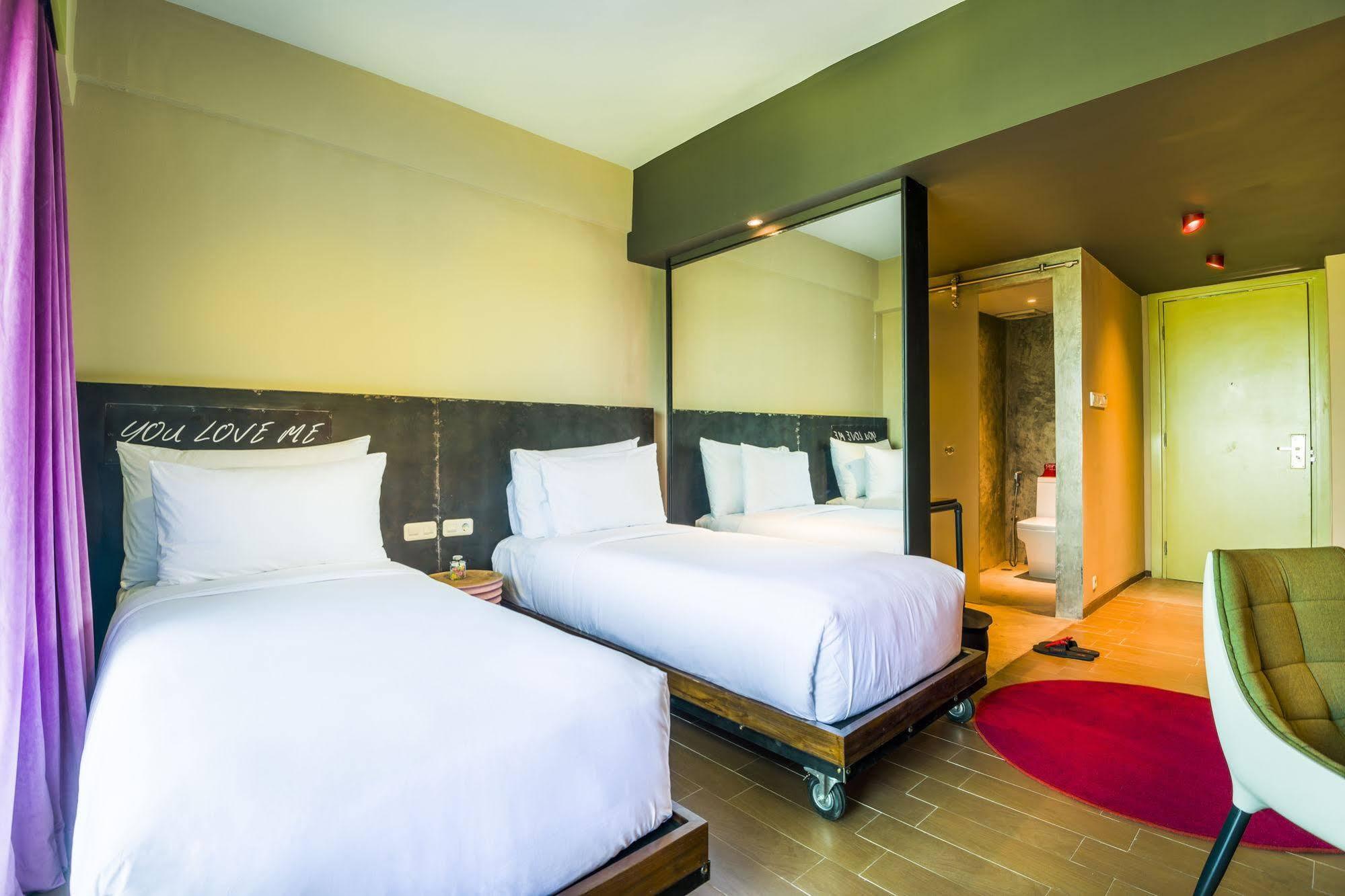 Viva Dash Hotel Seminyak Екстериор снимка